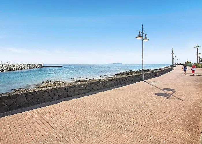 Puerto Chico R * Playa Blanca